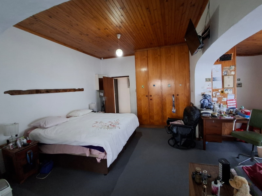 5 Bedroom Property for Sale in George East Western Cape